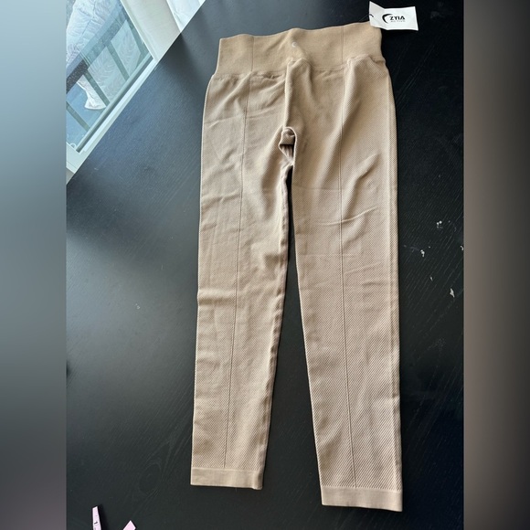 Zyia Taupe Firm & Free Seamless Leggings XL NWT - Picture 5 of 6
